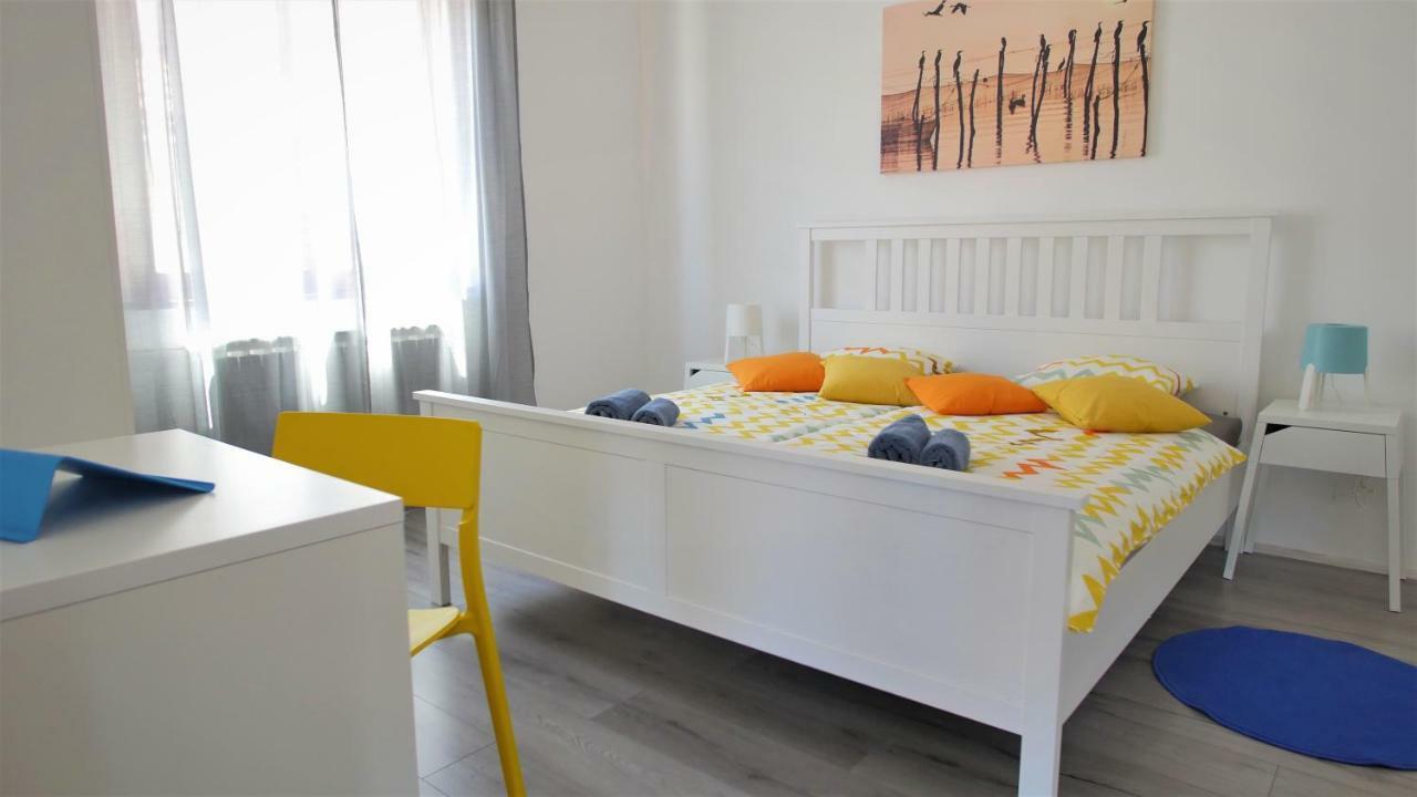 Dollar Apartma Pula